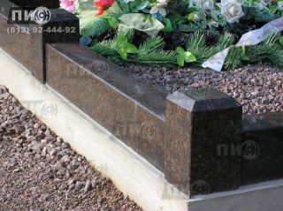 Гранитная ограда из гранита месторождения 