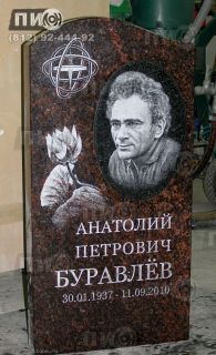 Стела из гранита месторождения 
