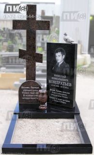Фото элитного памятника из черного гранита Габбро-диабаза&nbsp;комбинированного с красно-коричневым гранитом Балтийским.